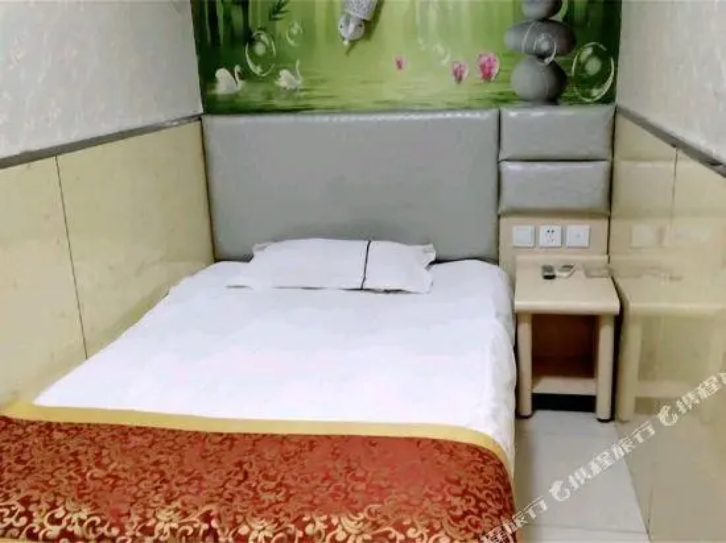 Rujia Inn Laiwu Yipin Alley