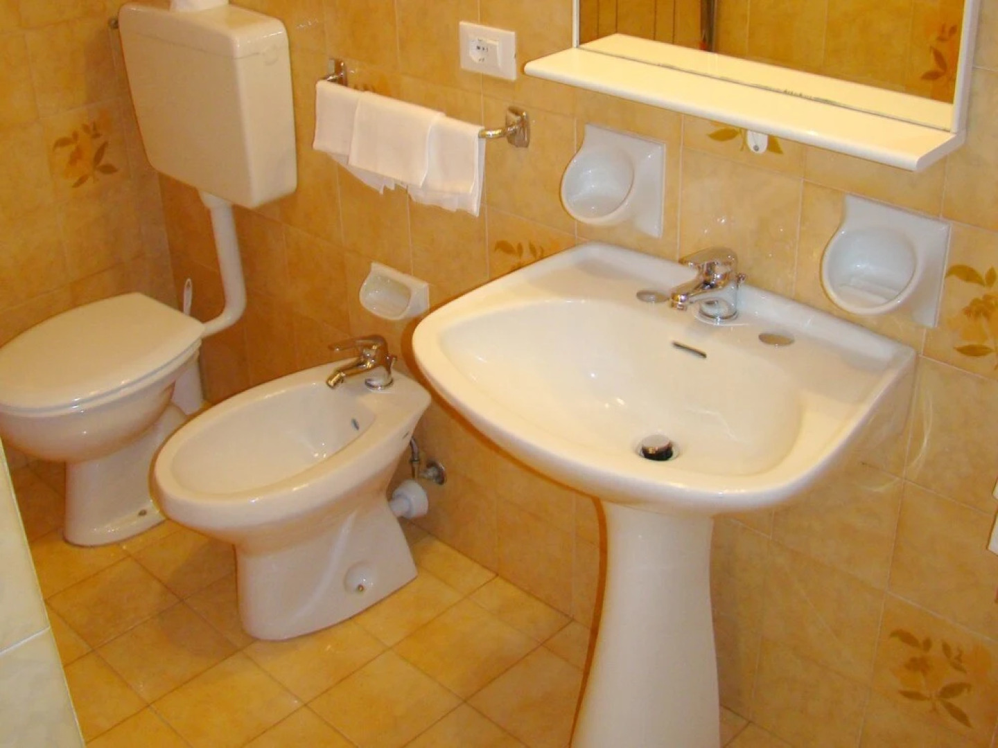 Charming Holiday Home in San Bartolomeo al Mare with Pool