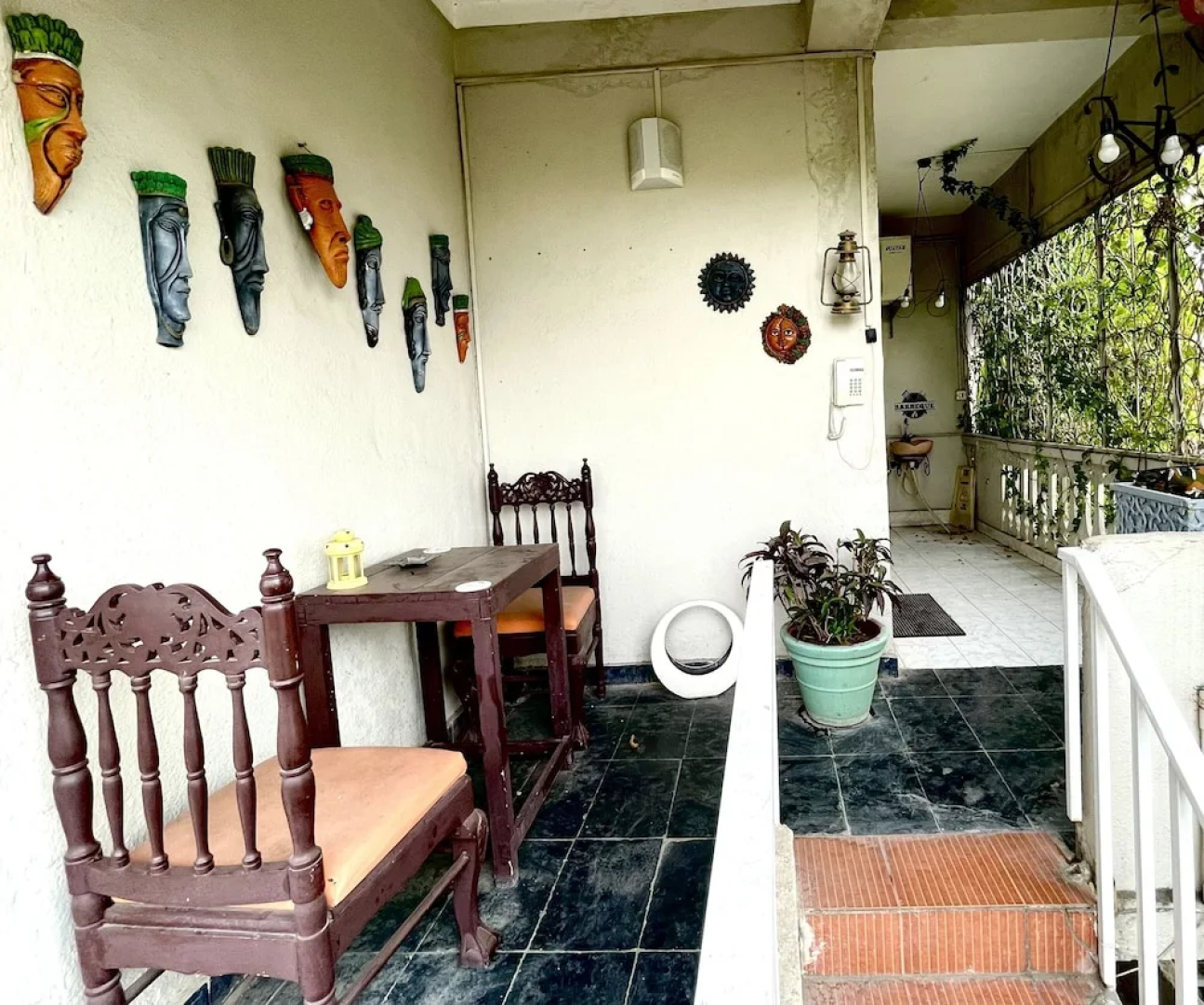 Kakaku The Guest House