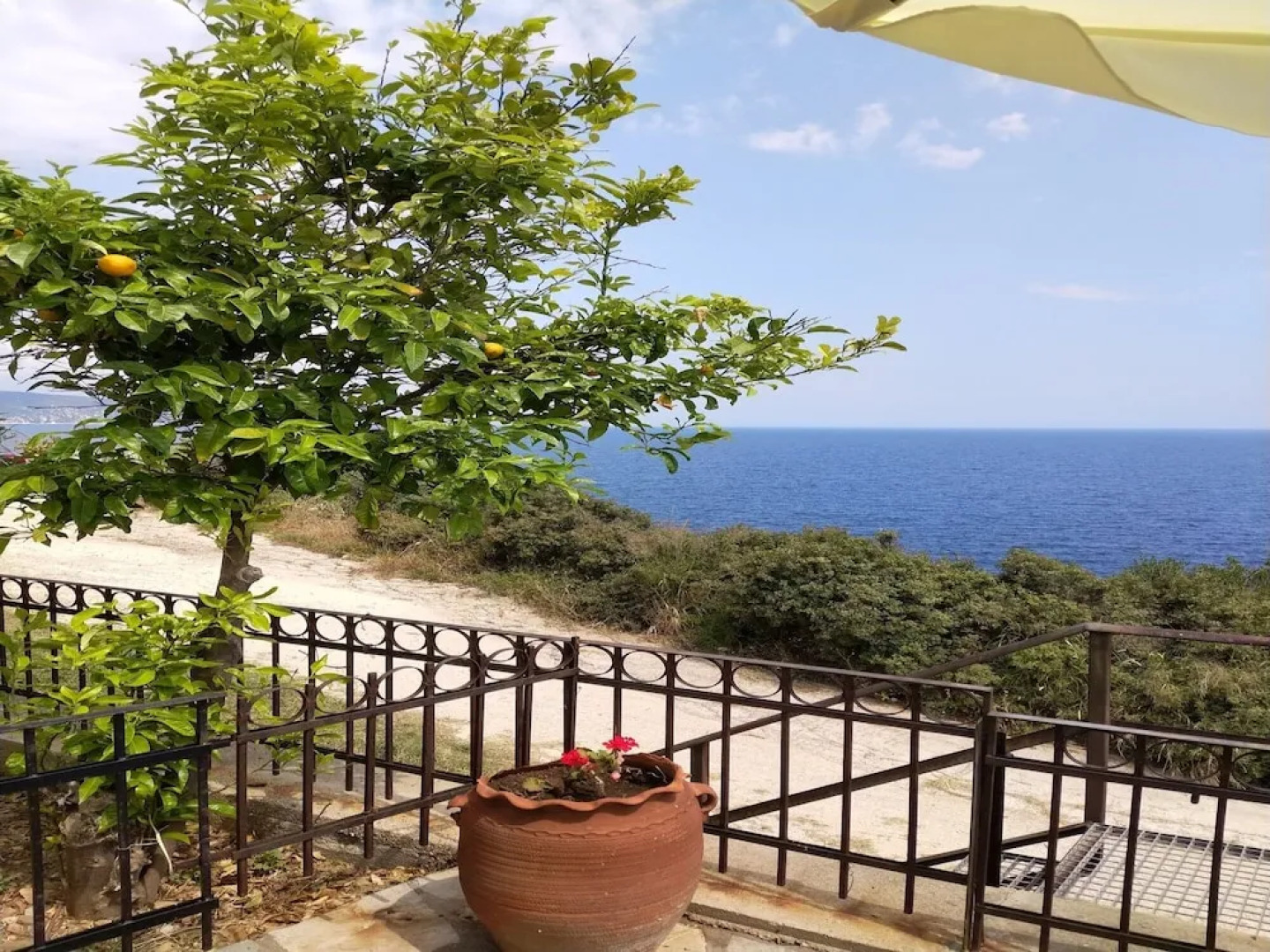 Zennova Sea & Mount Athos View 3