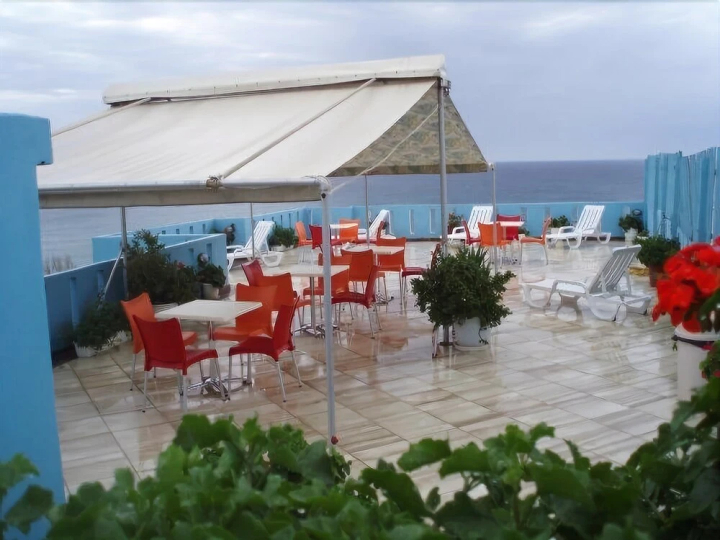 Kostas Rooms & Apartments