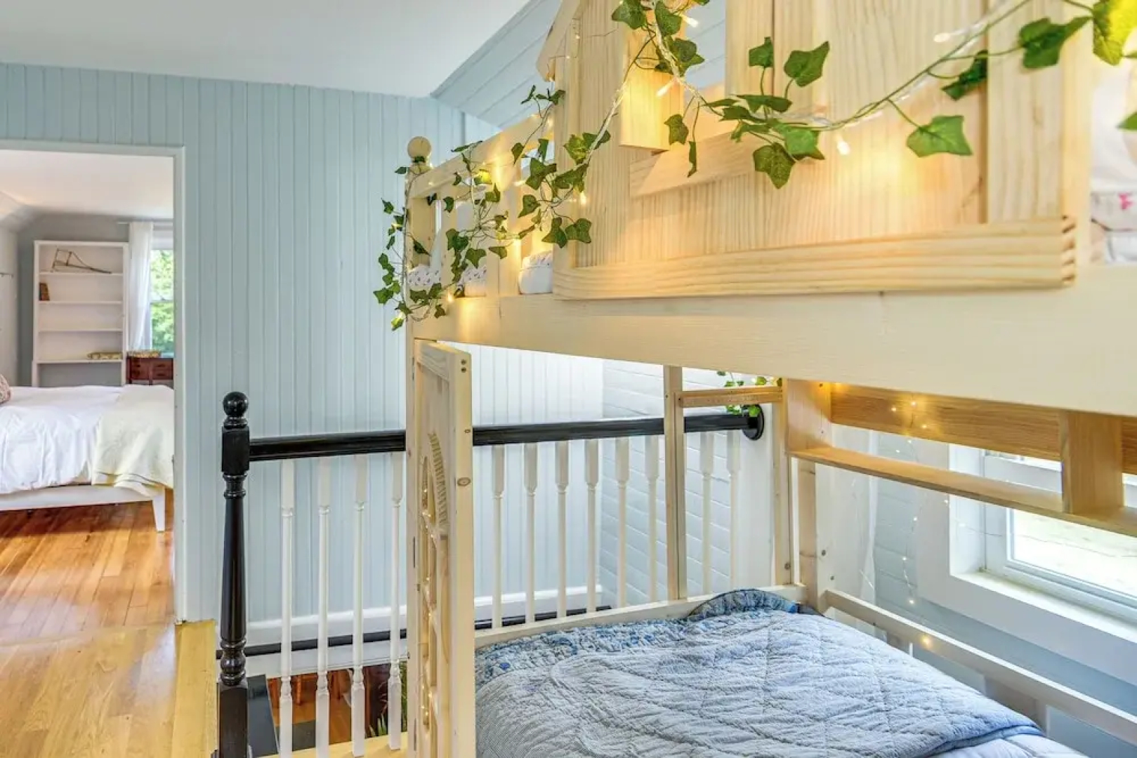 Private Heated Pool: Family Cottage in Plymouth!