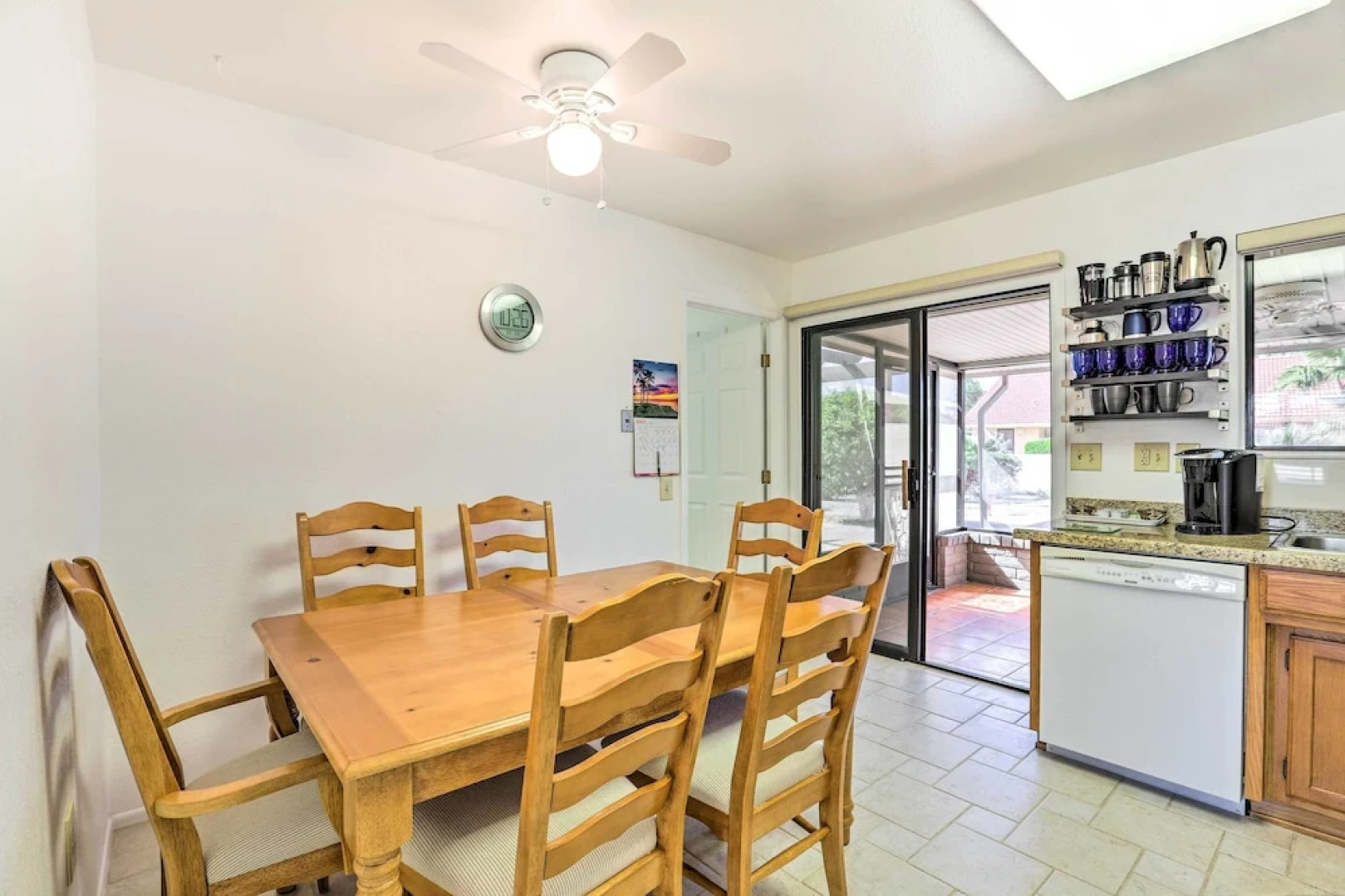 < 1 Mi to Golf: Home w/ Screened Porch in Sun City