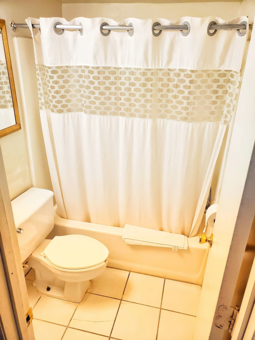 The Port Hotel & Marina