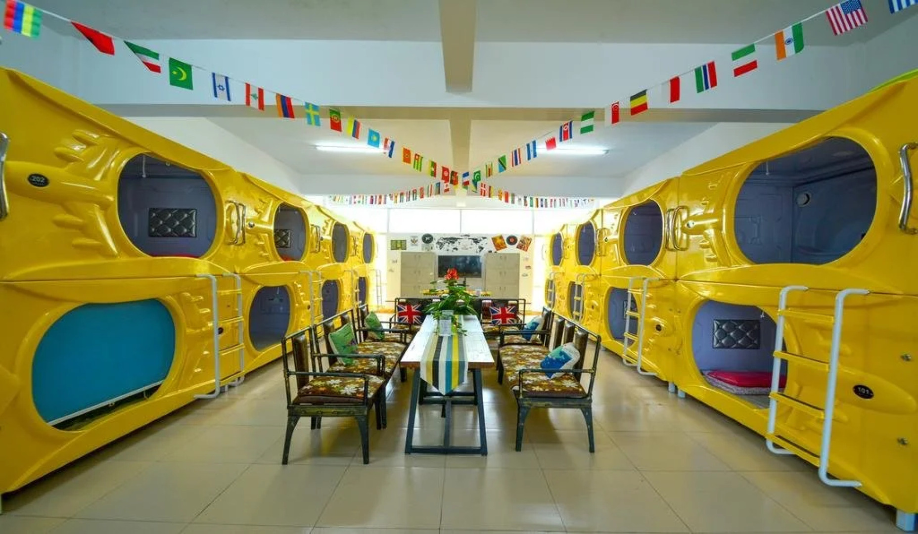 Beihai Youth International Capsule Hostel