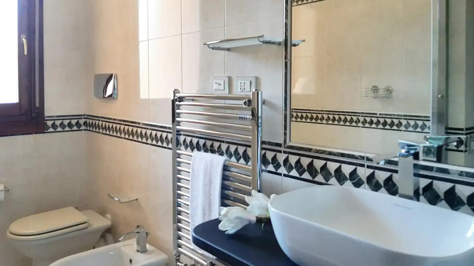 Villino Octagon in Assemini