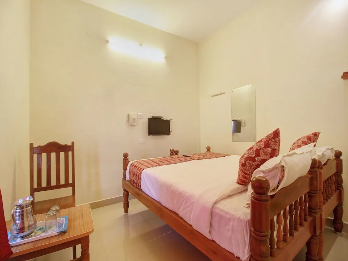 OYO 13009 Whitesands Guest House