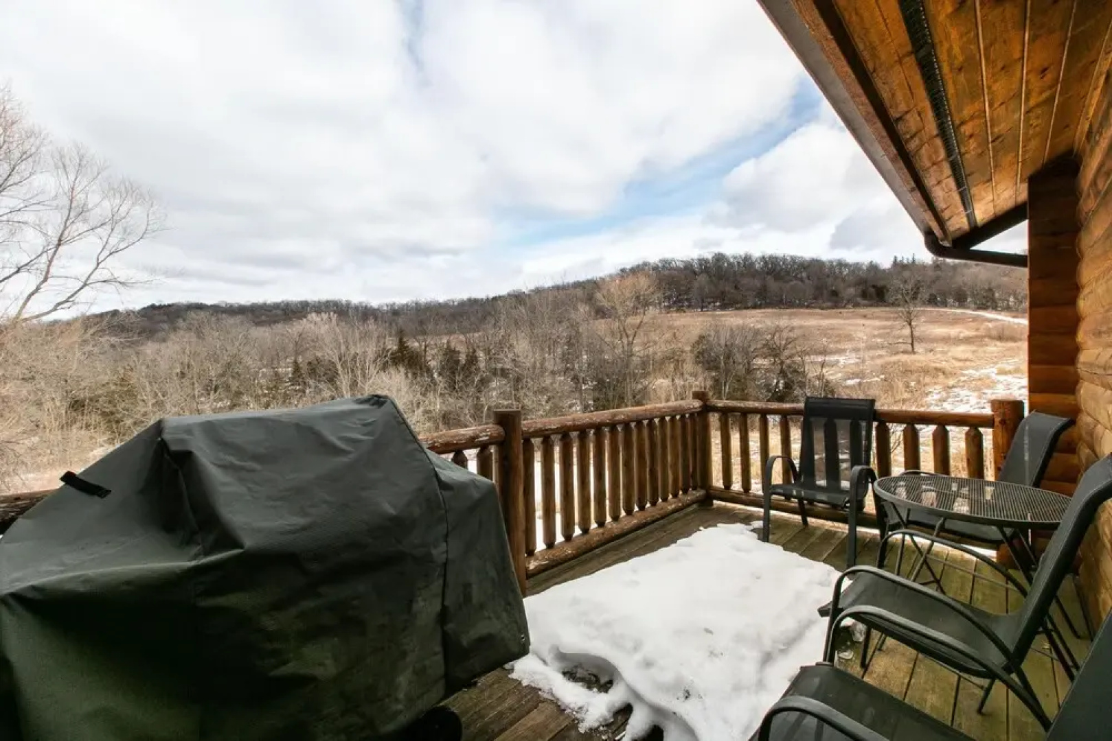 Lorelei Cabins Aster