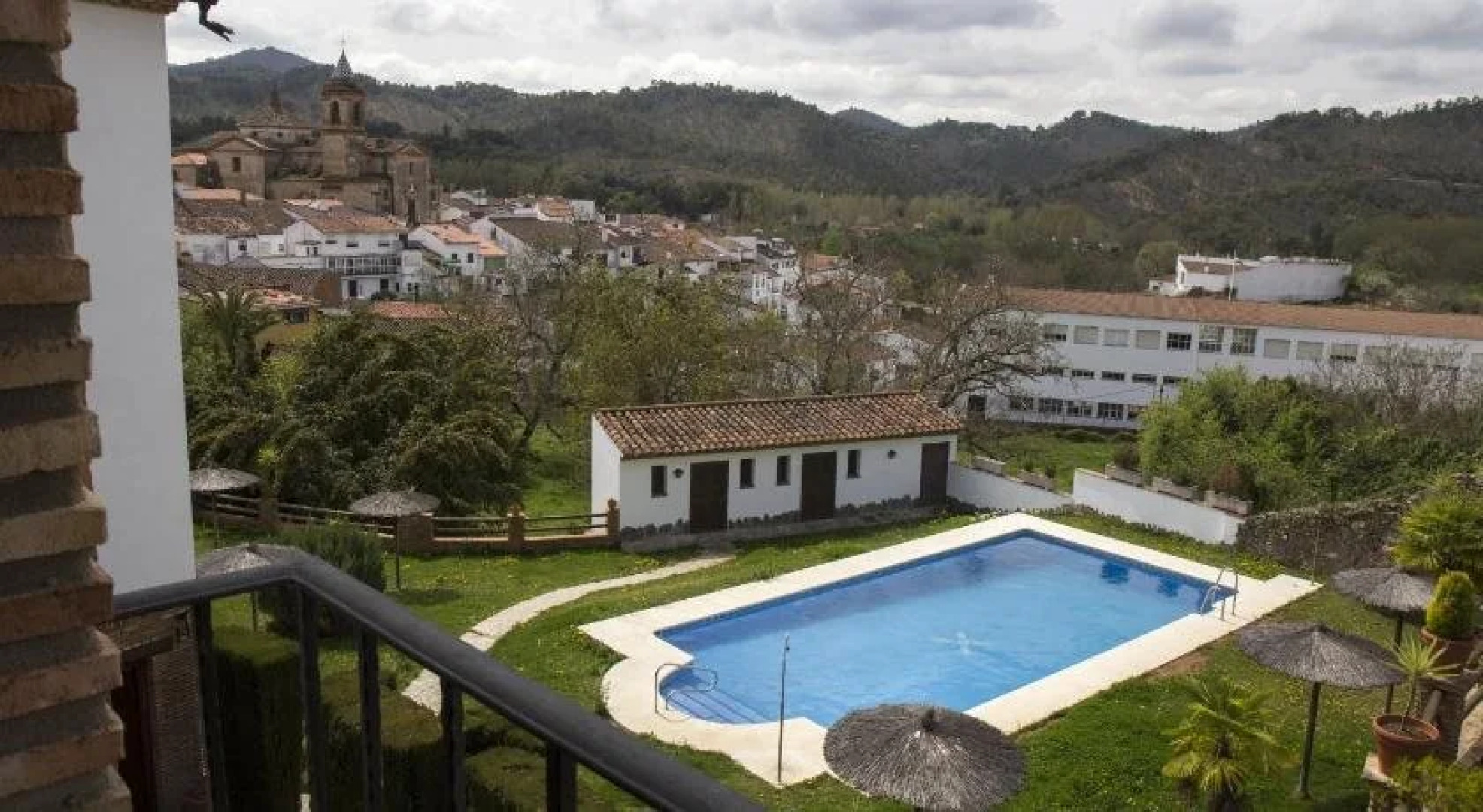 Aparthotel Rural 12 Caños