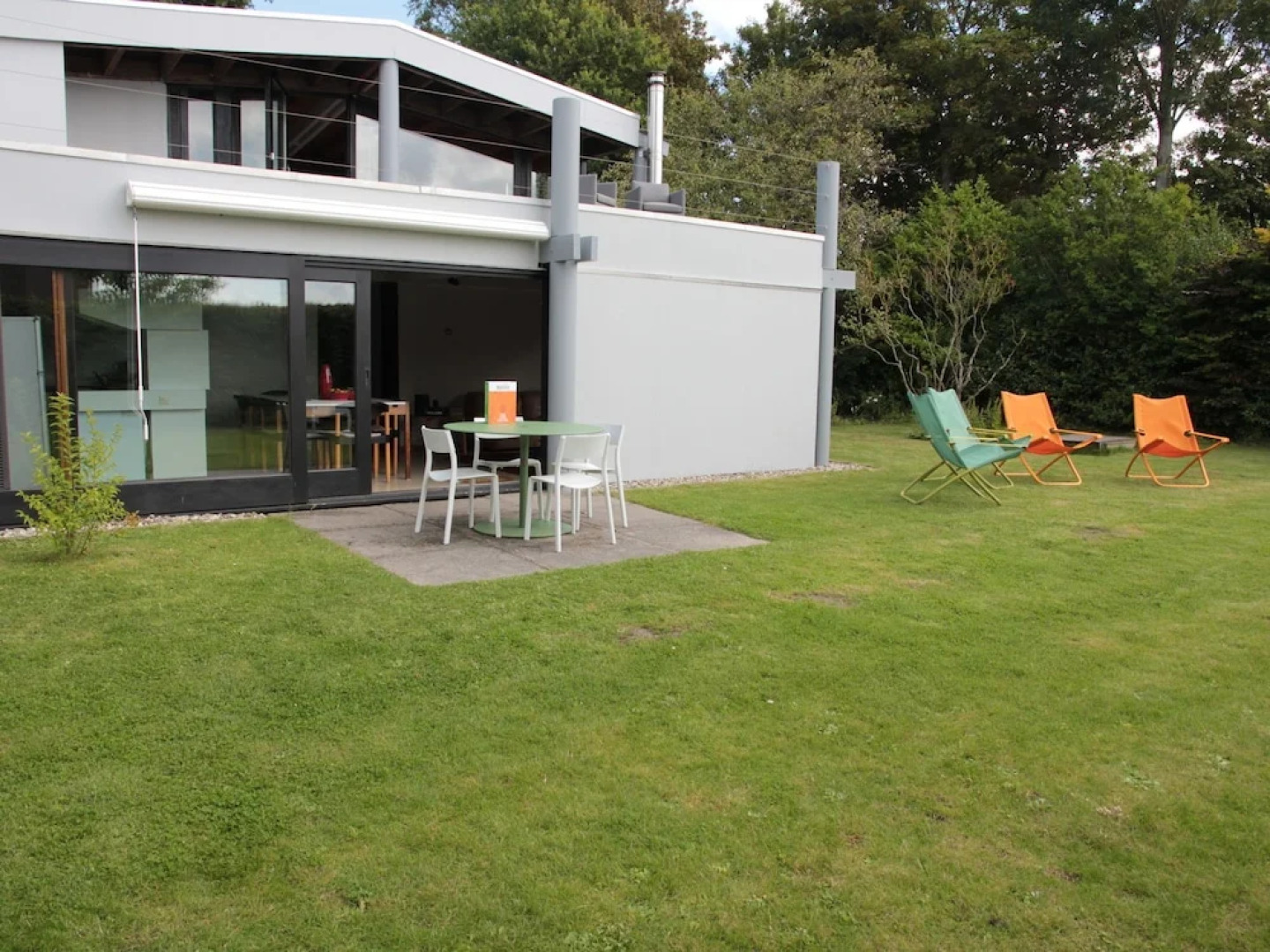Wonderful Holiday Home With Large Garden, Within 100 Metres of the Veerse Lake