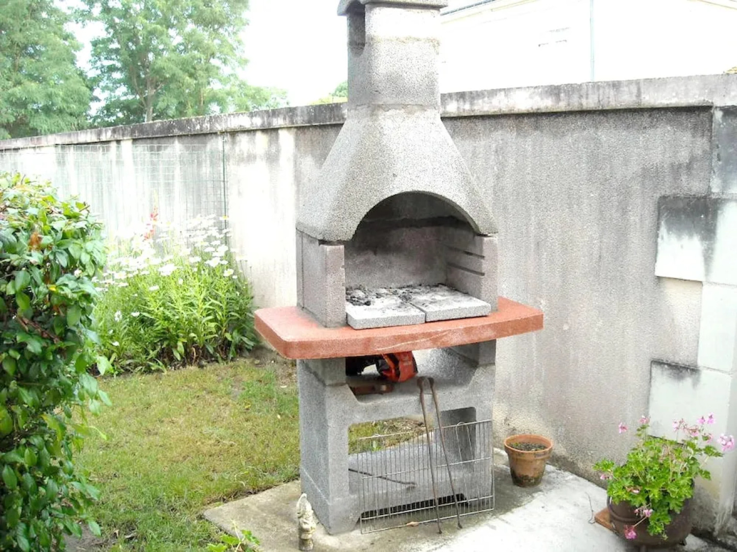 House With 2 Bedrooms in Bournand, With Furnished Garden and Wifi