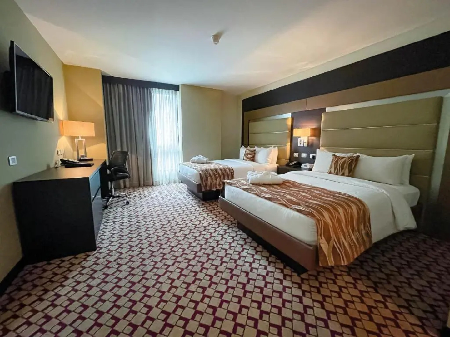 Waldorf Hotel Boutique