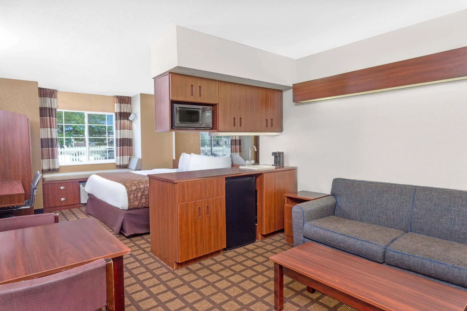 Microtel Inn & Suites by Wyndham Green Bay