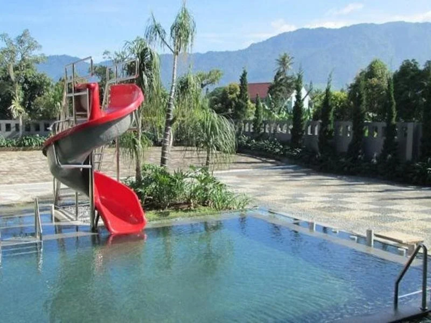 OYO 90475 Mirda Gratia Hotel