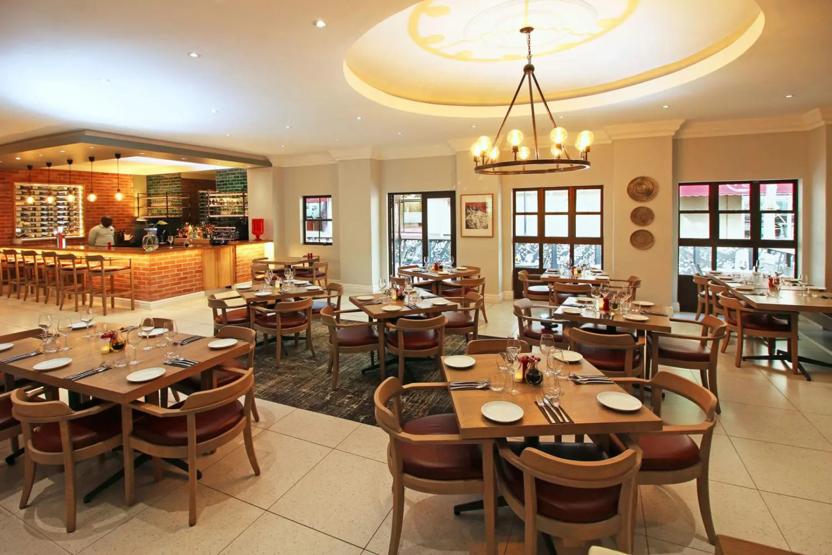 Hollow on the Square City Hotel