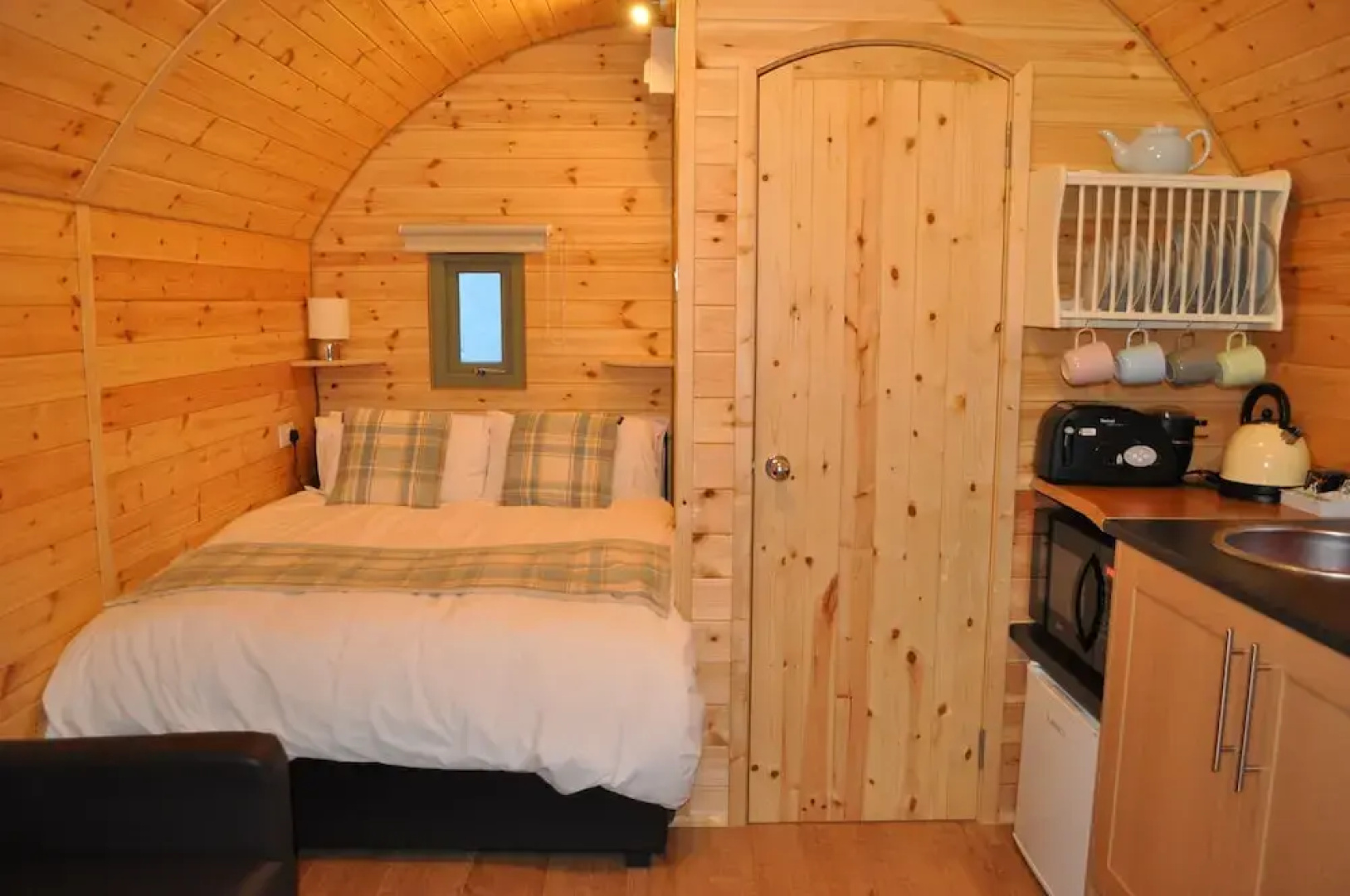 Hebrides Bothy - Glamping