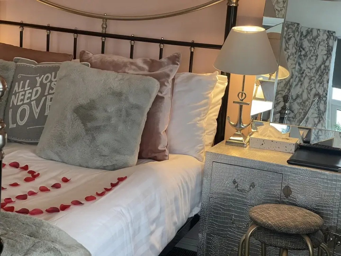 Oyo The Chatwal Boutique Hotel