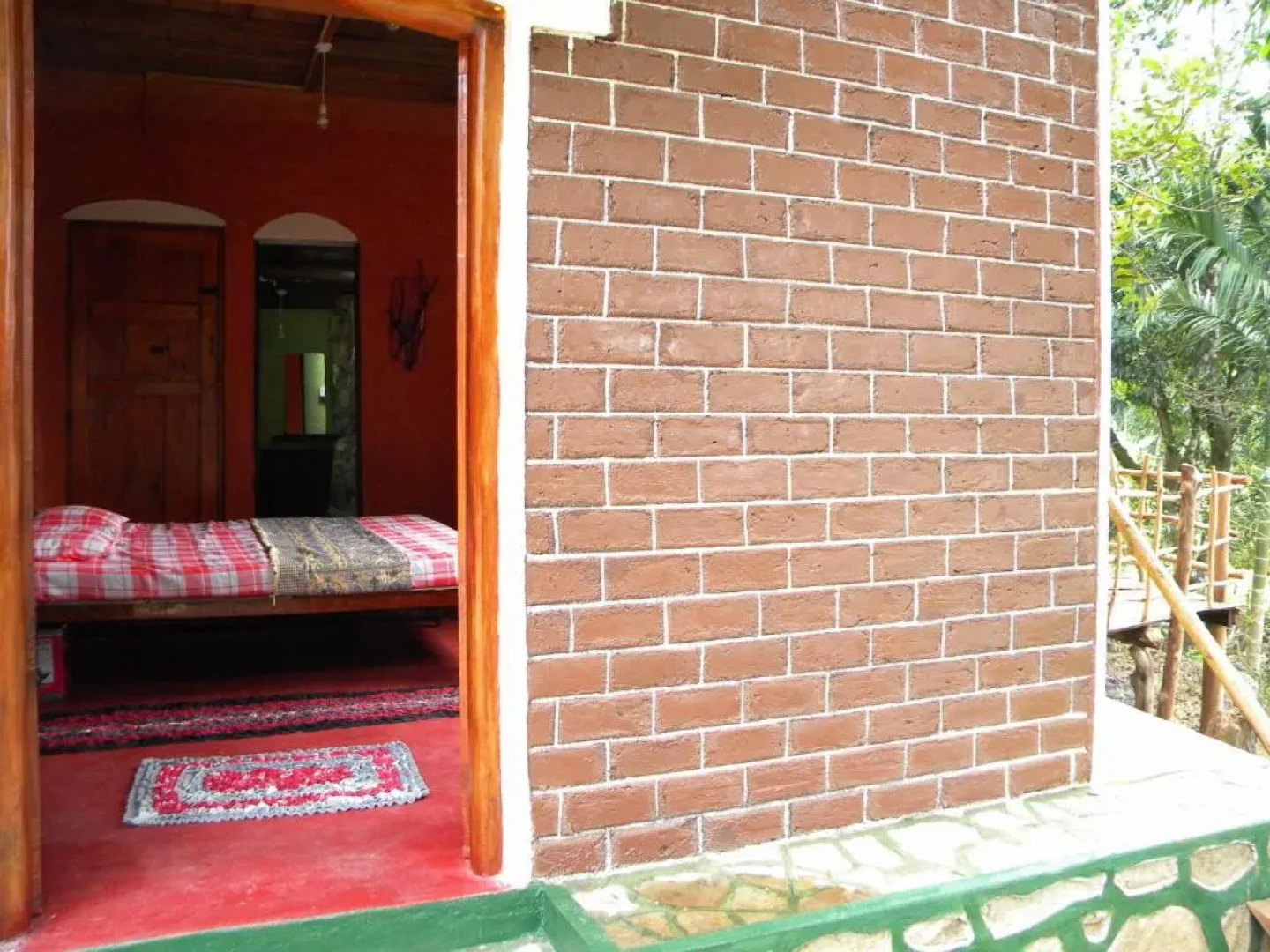 Aelam Home Stay Cabana