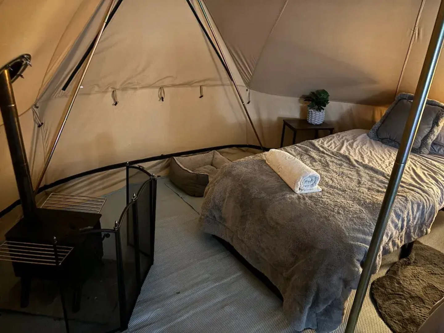 Cozy Hot Tent With Log Burner & Hot Tub Left Tent