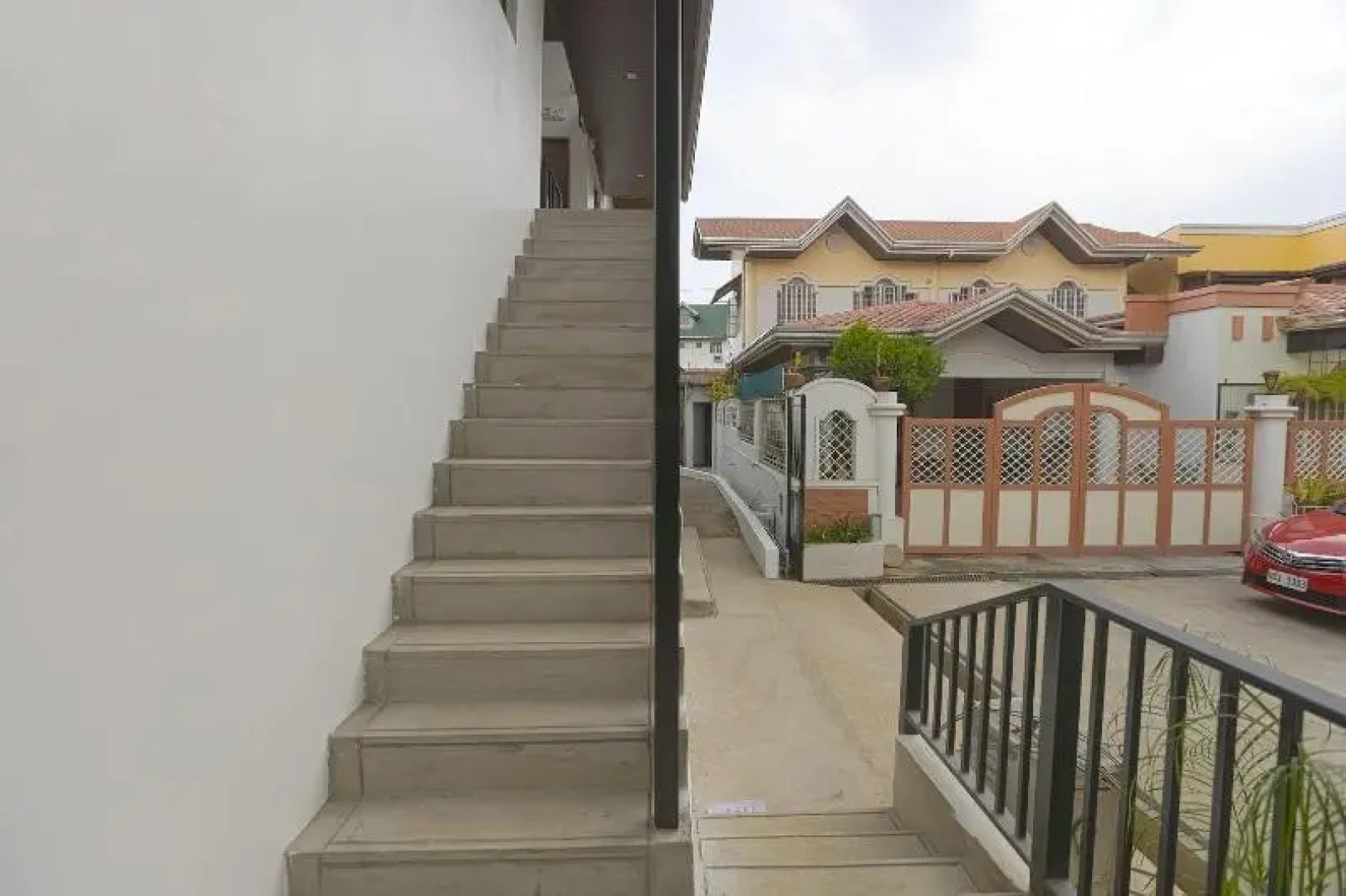 OYO 736 Jade Apartelle