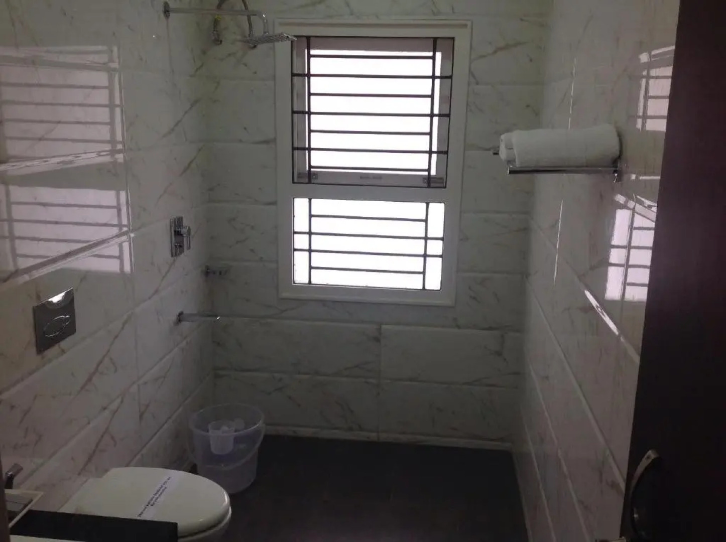 R T Hill View Resort