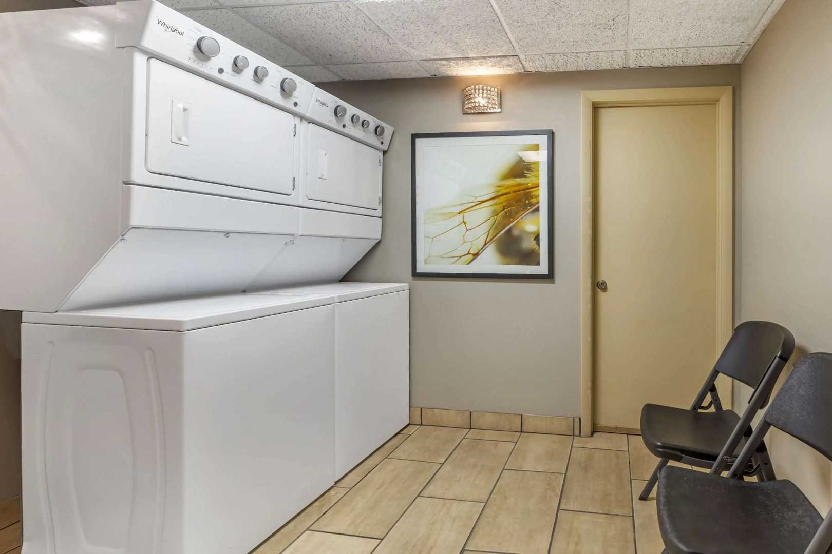 Best Western Plus Landing View Inn & Suites