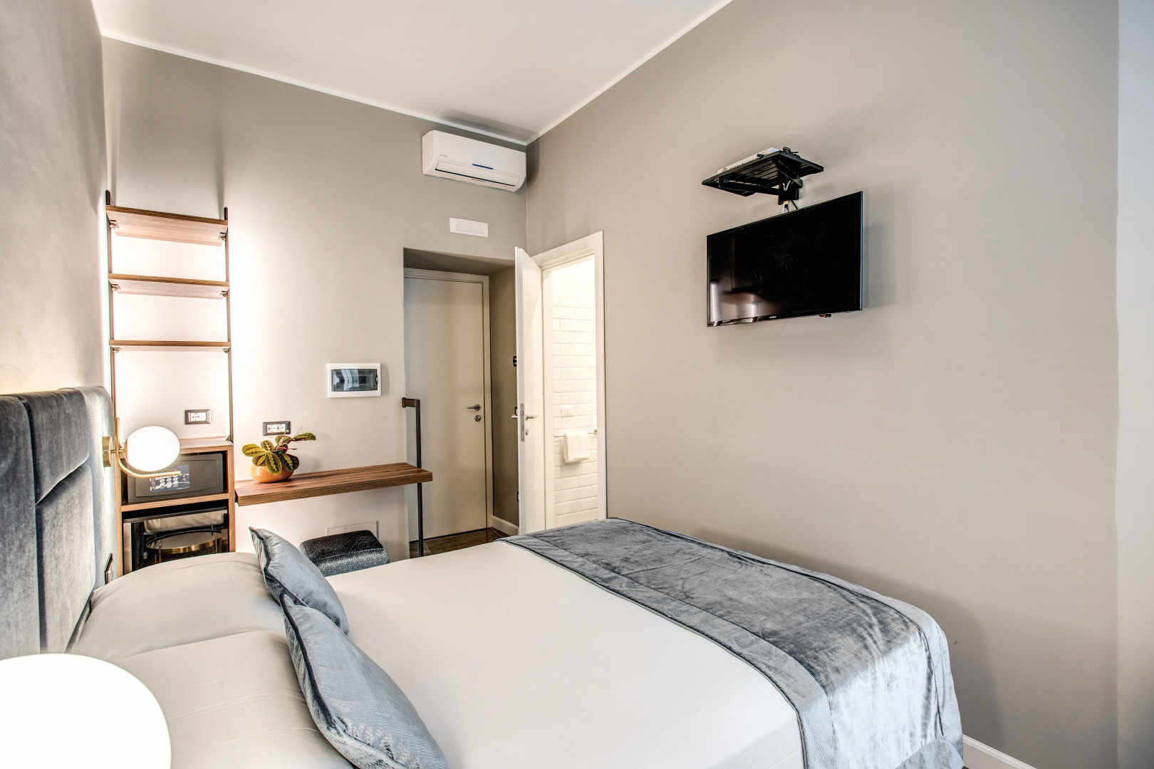 Apollo Boutique Hotel