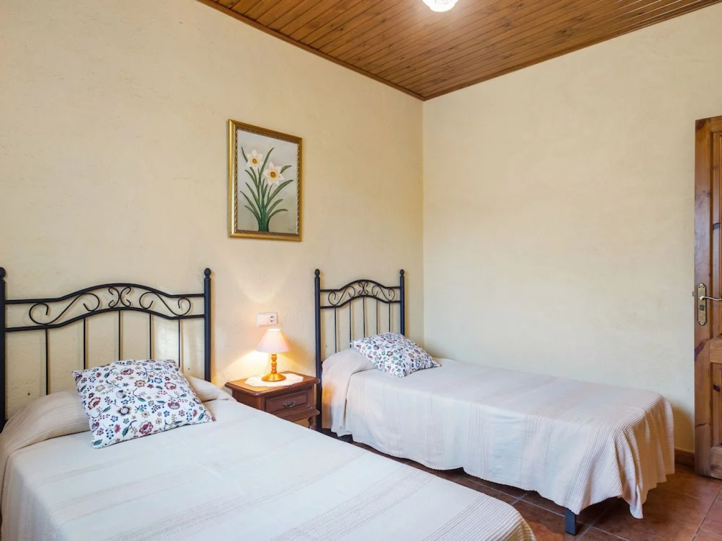 Pleasant Holiday Home in Gerona With Swimming Pool