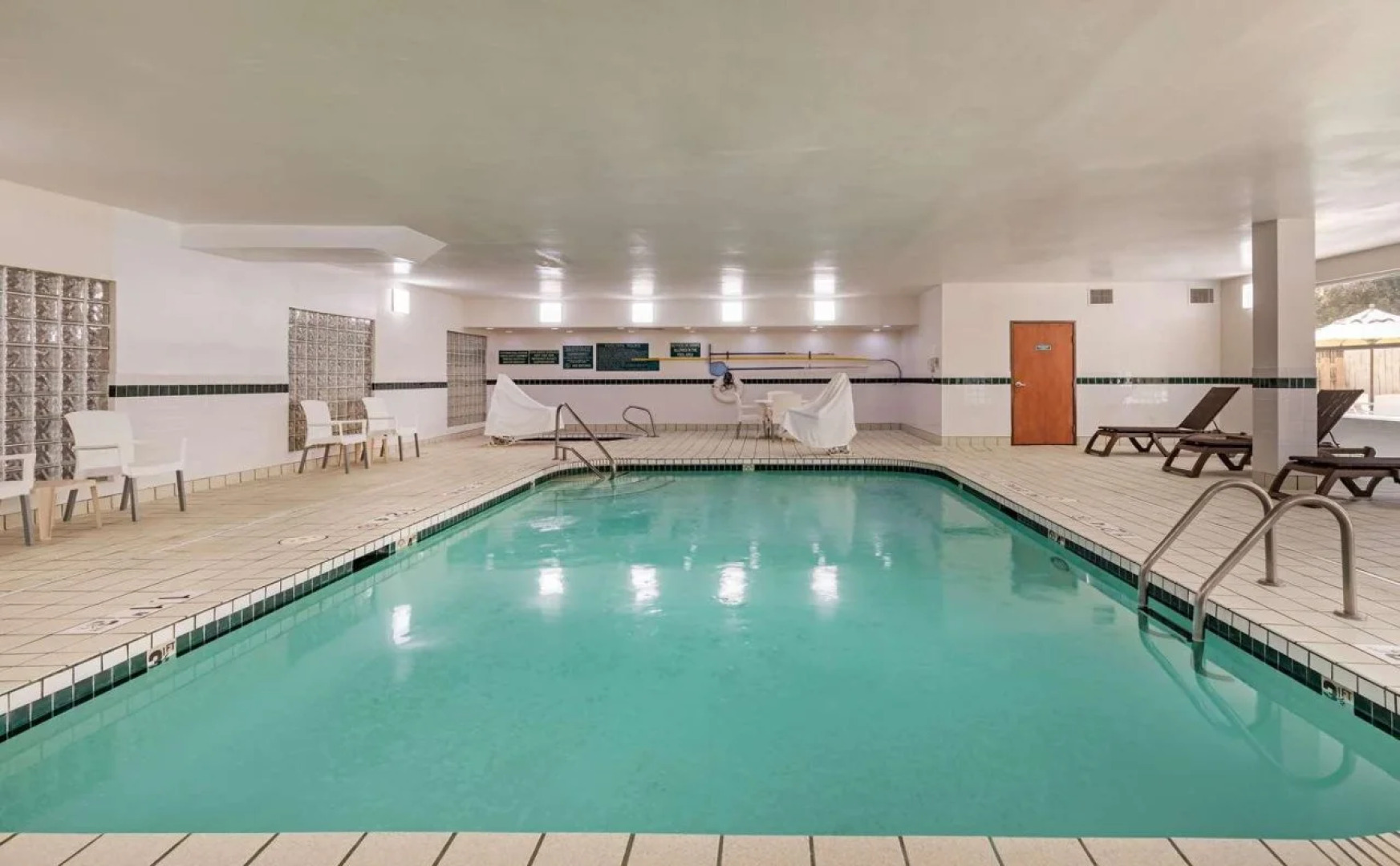 Comfort Suites North Dallas