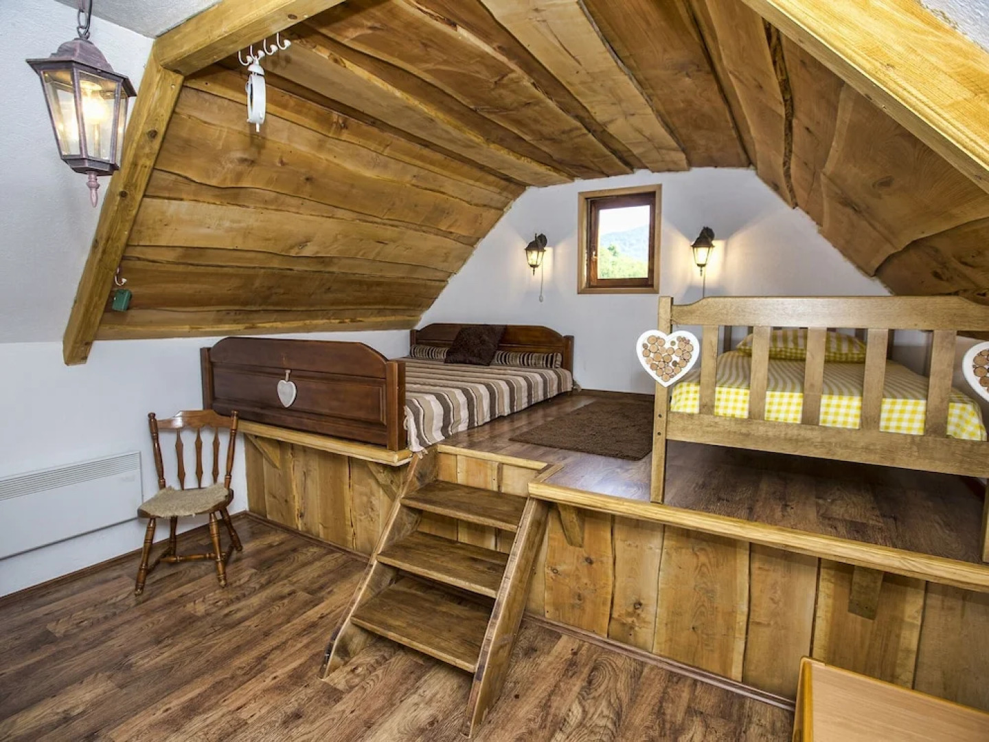 Rural House With Splendid Mountains View, 2 Terraces, Nice Veranda Lovely Garden