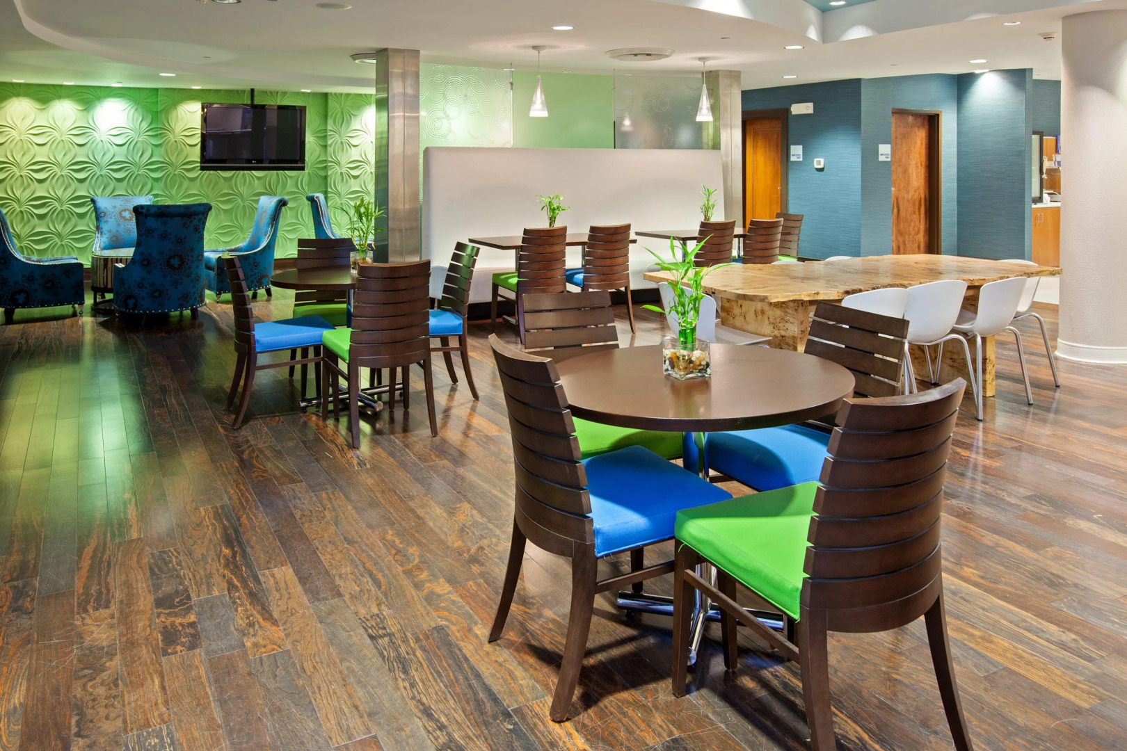 Holiday Inn Express Indianapolis — Fishers, by IHG