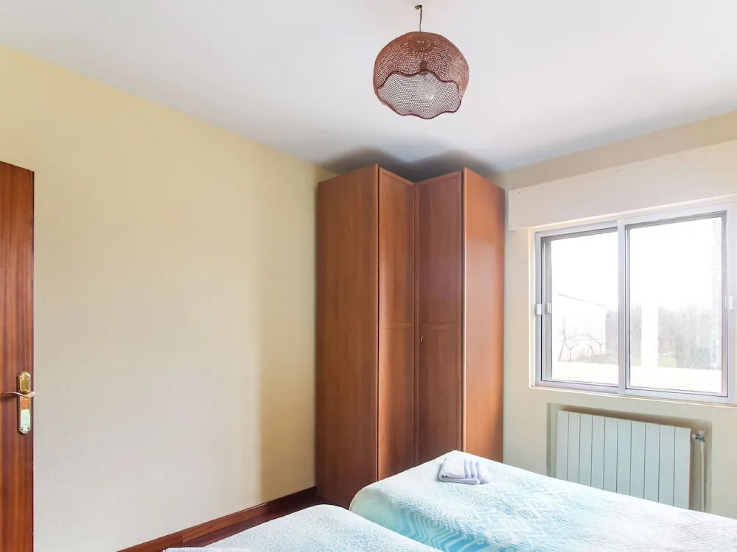 Lavish Villa in Villamuriel de Cerrato with Swimming Pool