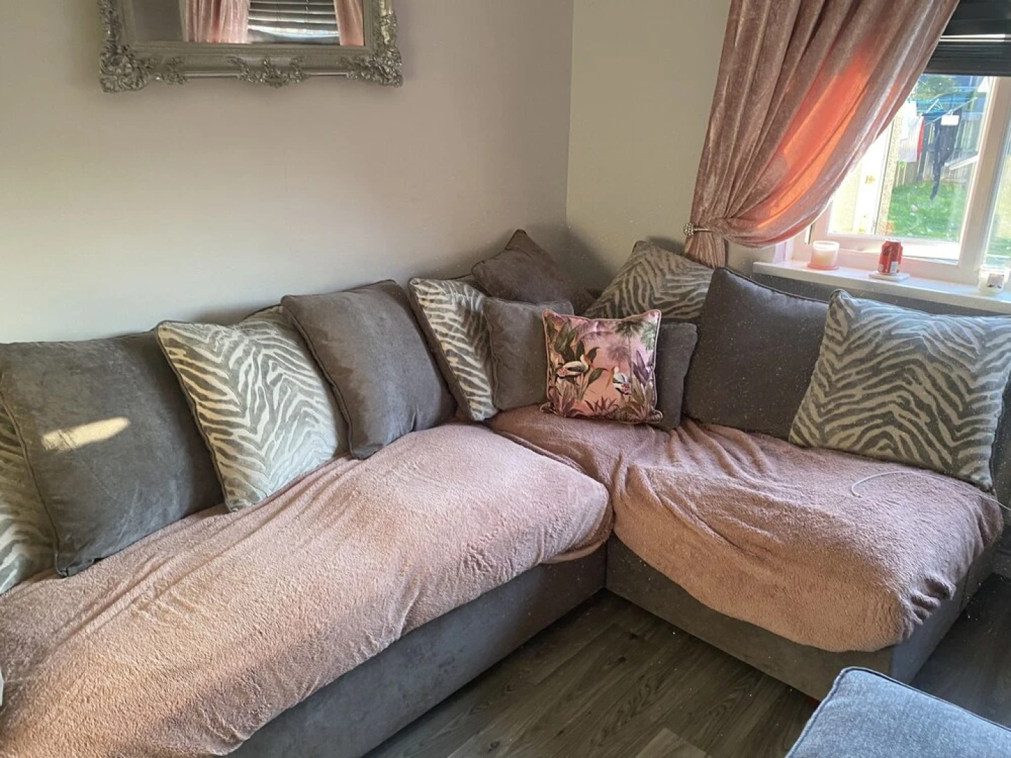 Captivating 1-bed House in Ammanford