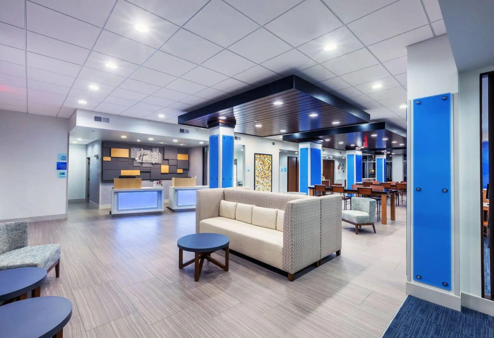 Holiday Inn Express & Suites Coffeyville by IHG