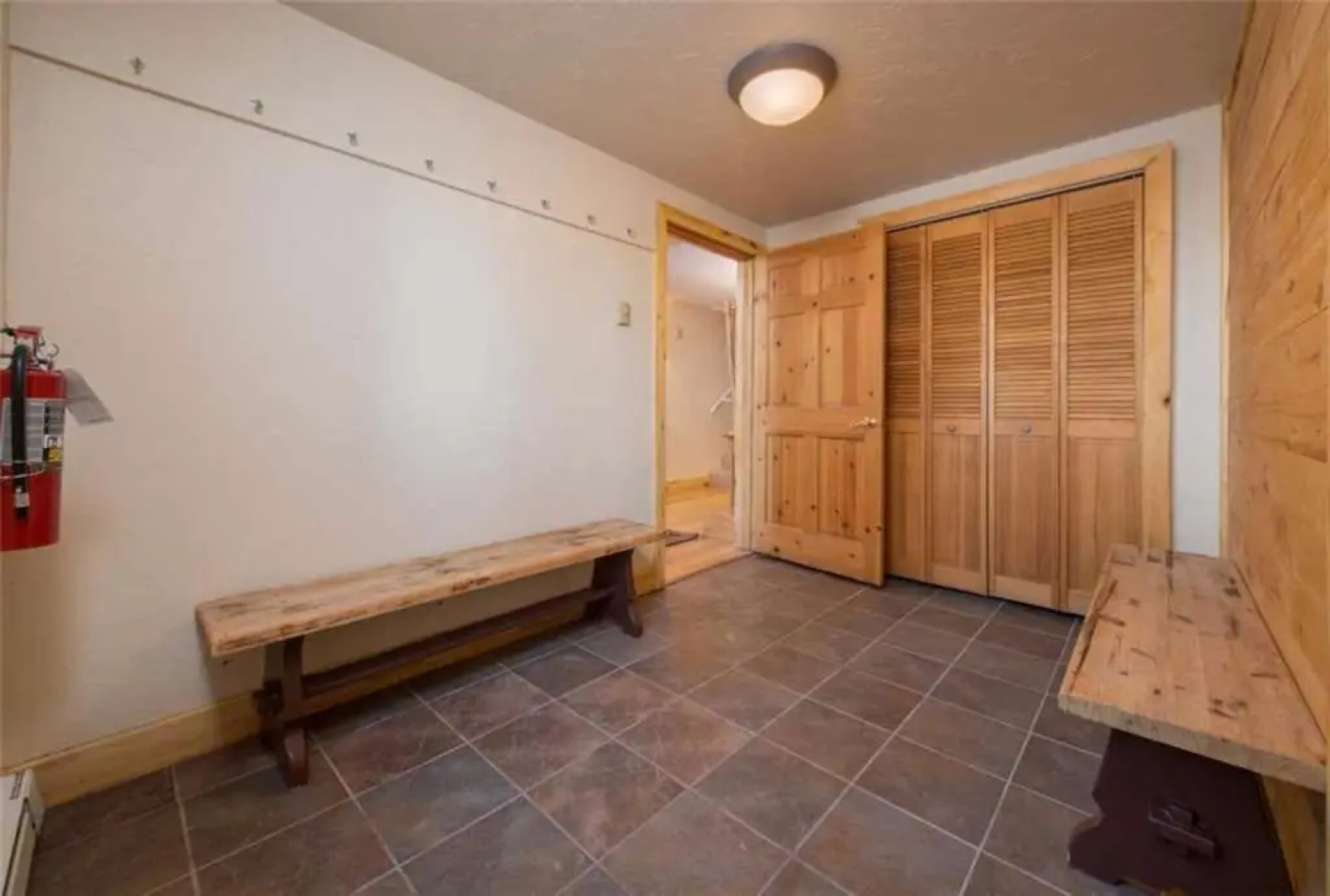 JHRL - Four Seasons II #3 - Perfect mountain getaway