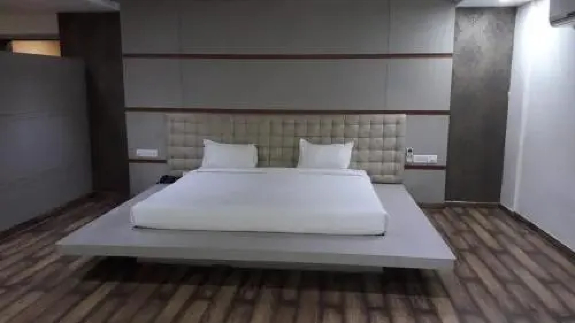 Samdareeya Hotel