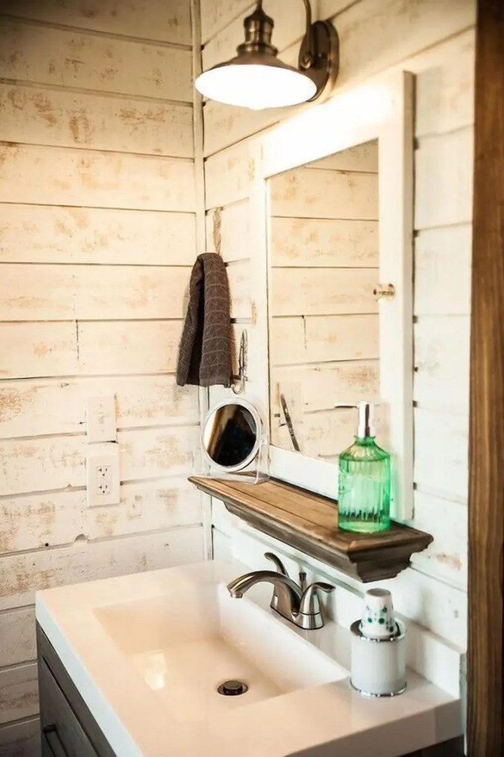 The Alexander at Creek Road