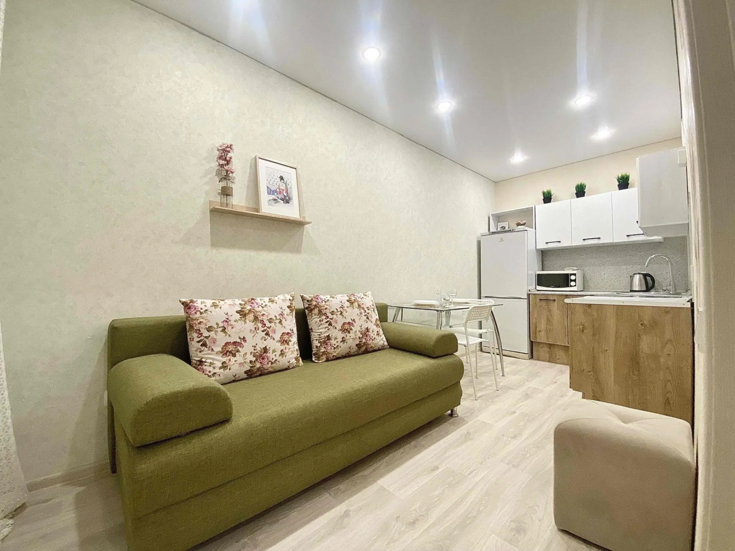 Rental Family Rooms (Рентал Фэмили) на Олимпийском бульваре 6