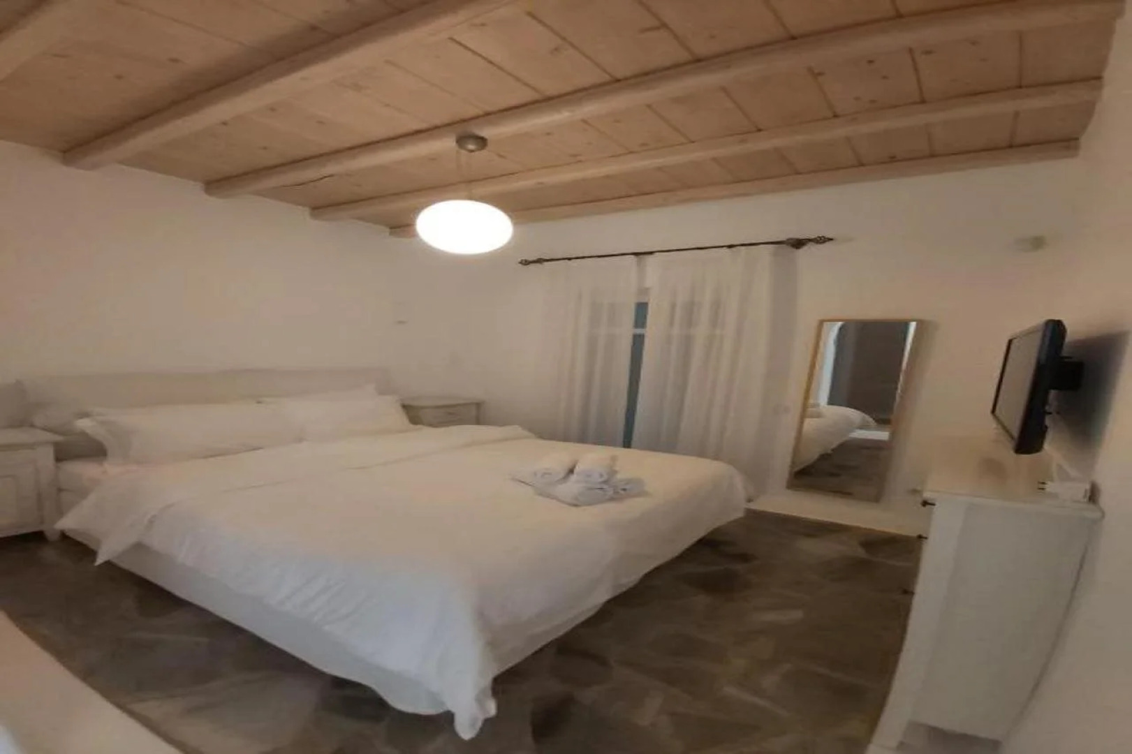 White Rock Suites & Villas