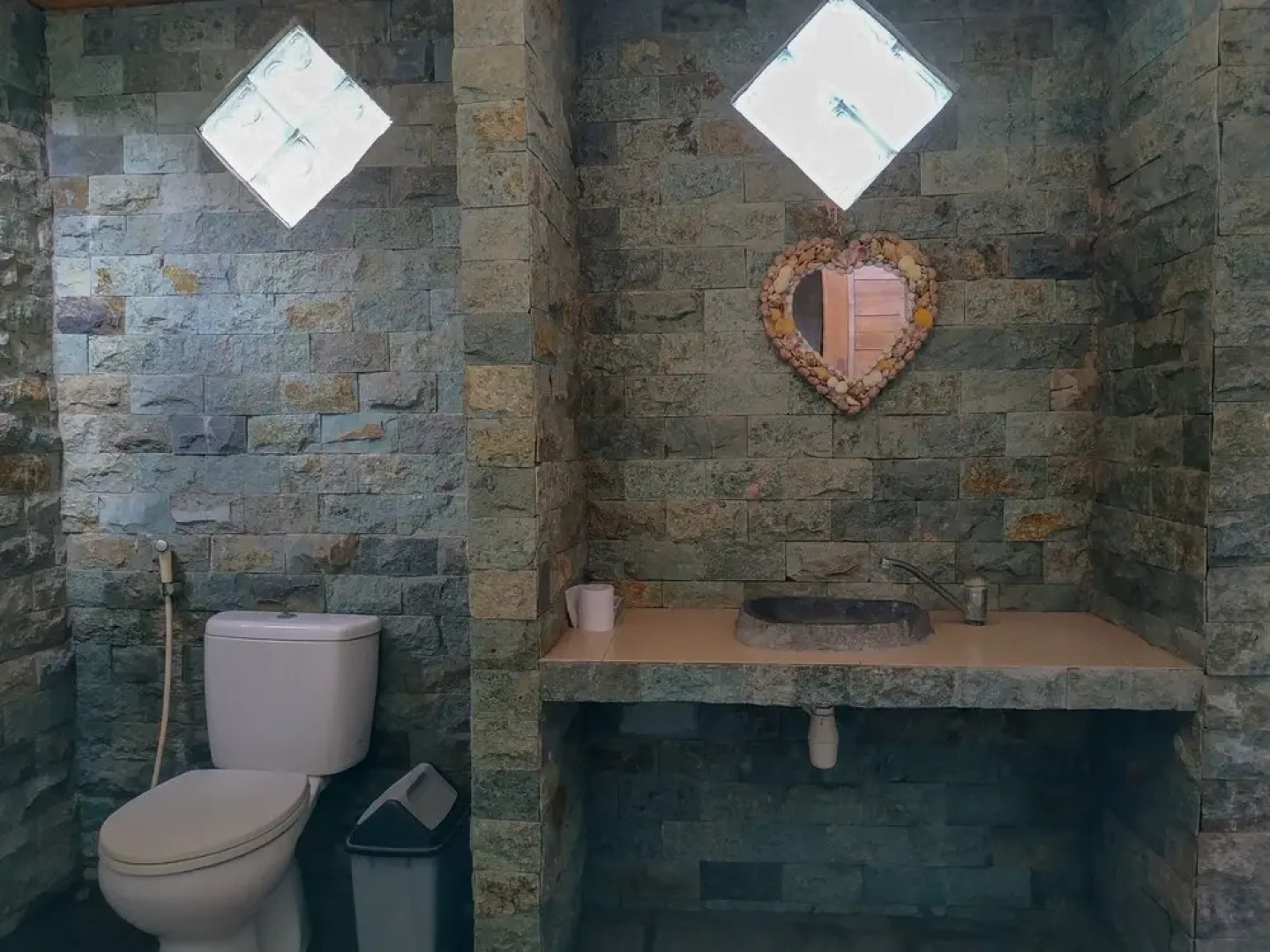 OYO 2043 Angels Cottage