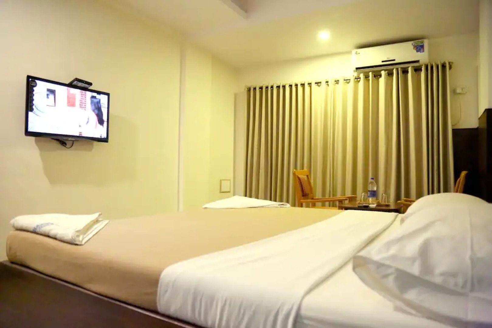 Hotel SriKrishna Hassan