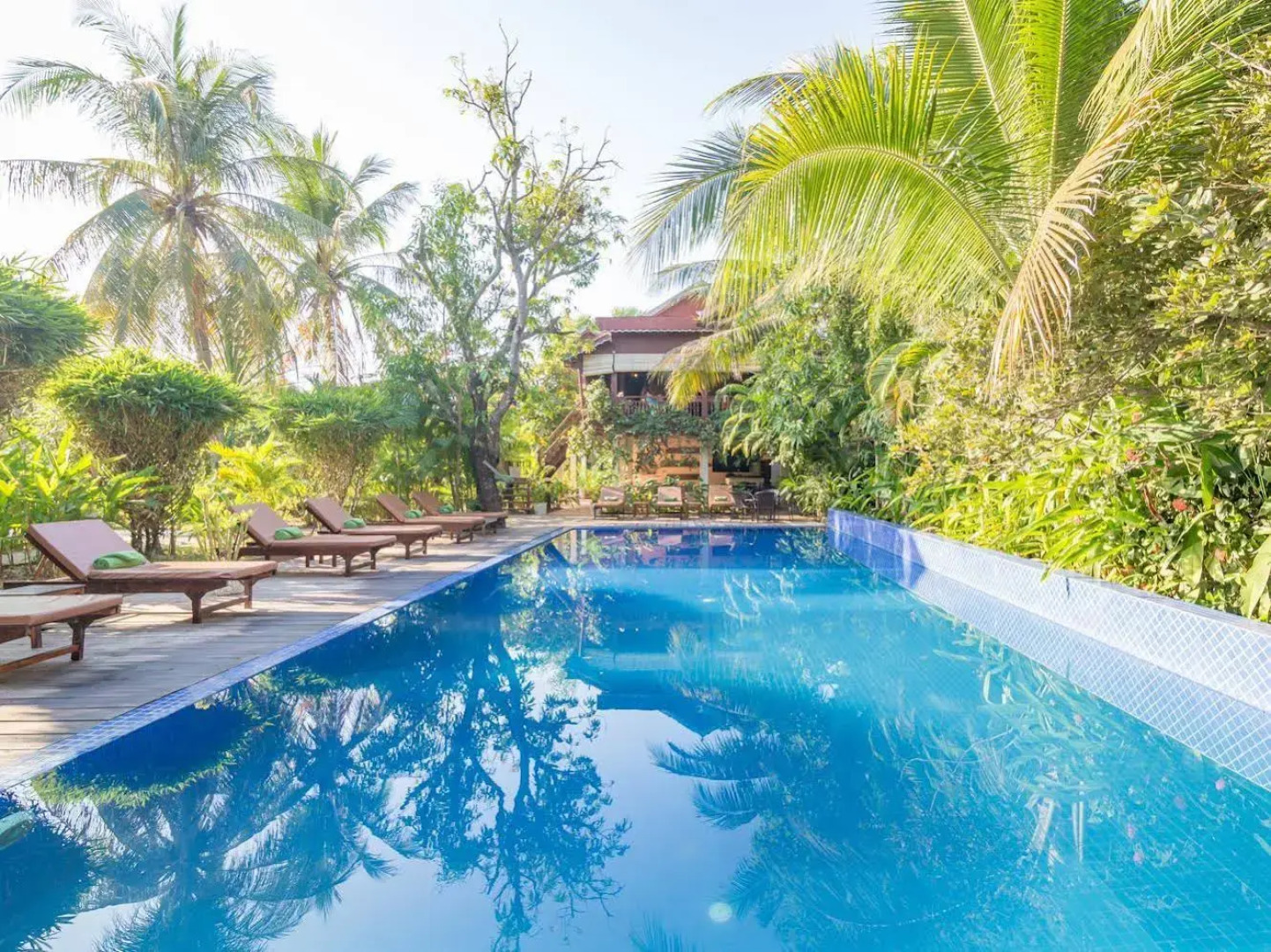 Sambor Village Hotel