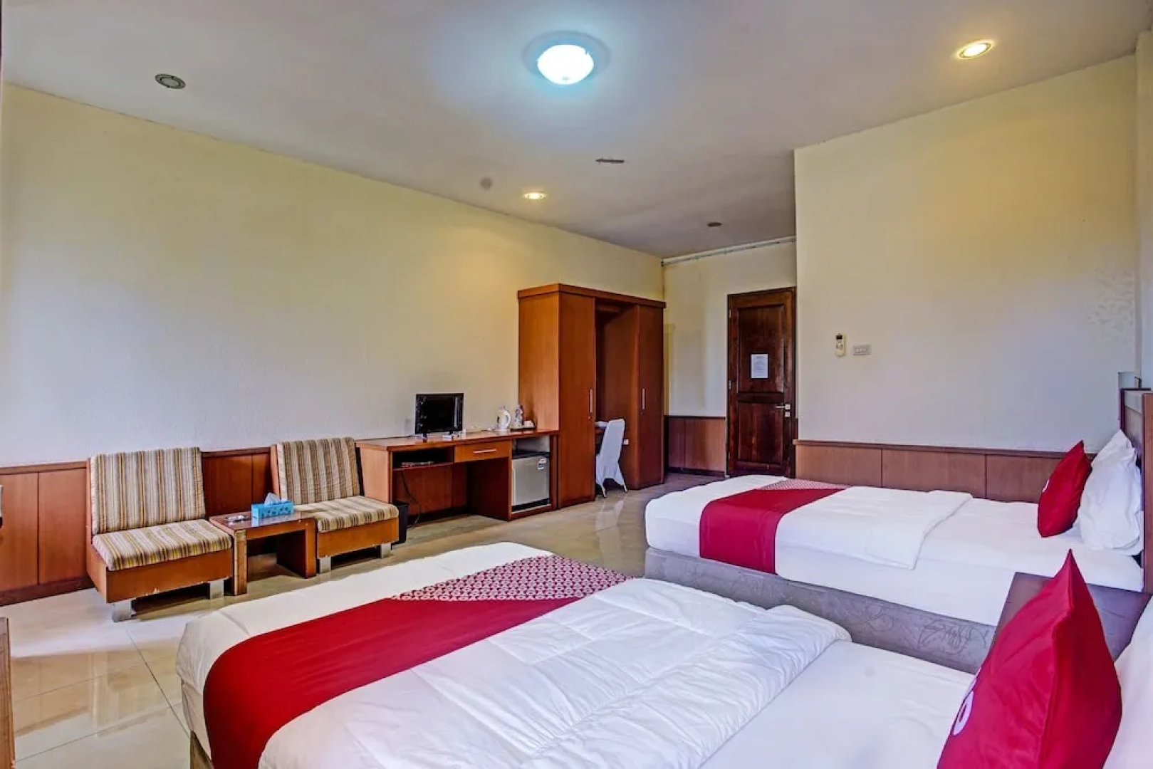 Hotel O Sarbini