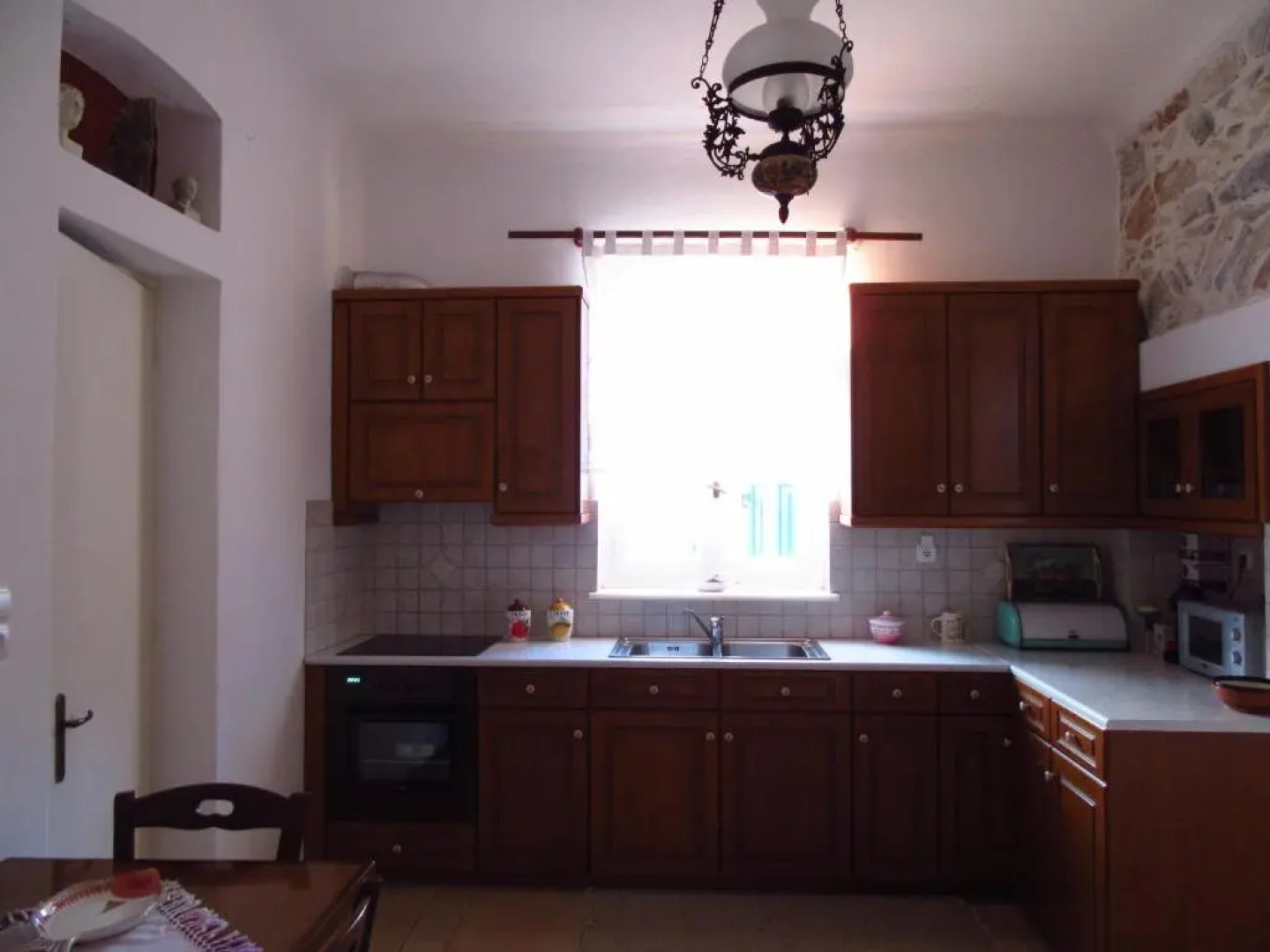 Luxury 100 m2 house in the centre of Naxos