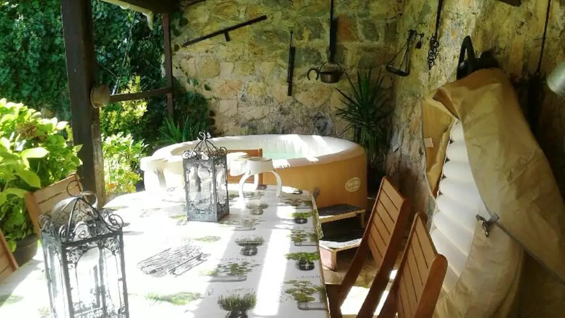 Villa With 3 Bedrooms in Levens, With Wonderful Mountain View, Private Pool, Enclosed Garden - 22 km From the Beach