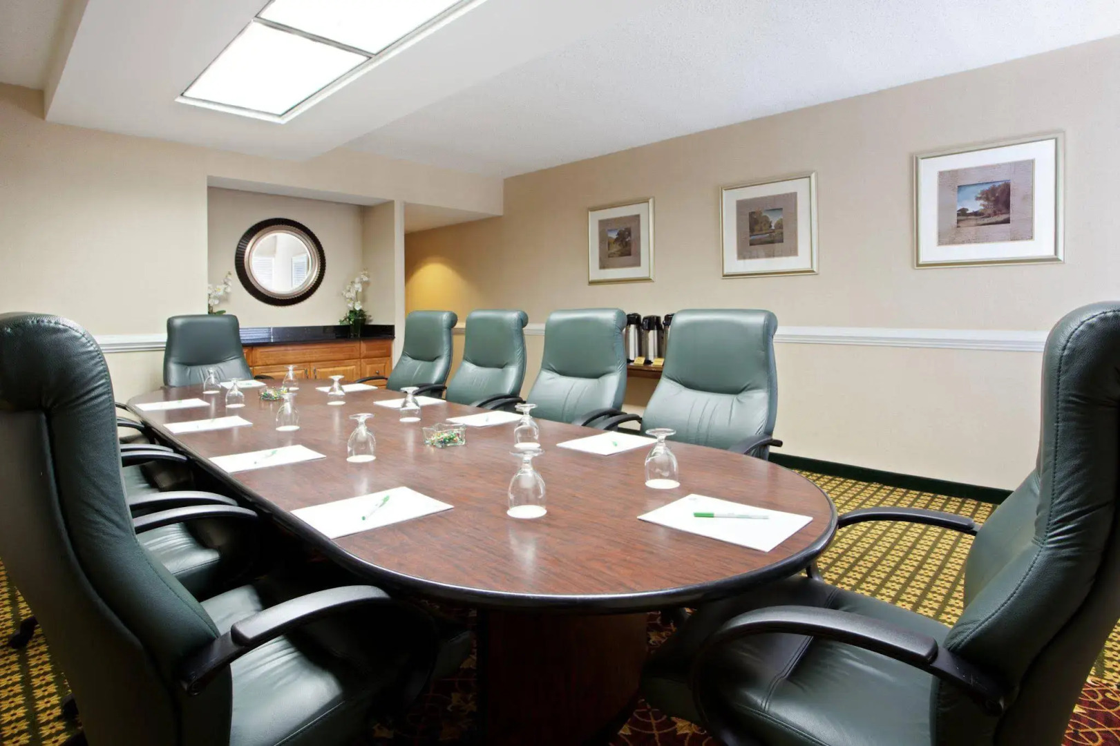 Holiday Inn Washington-Dulles International Airport by IHG