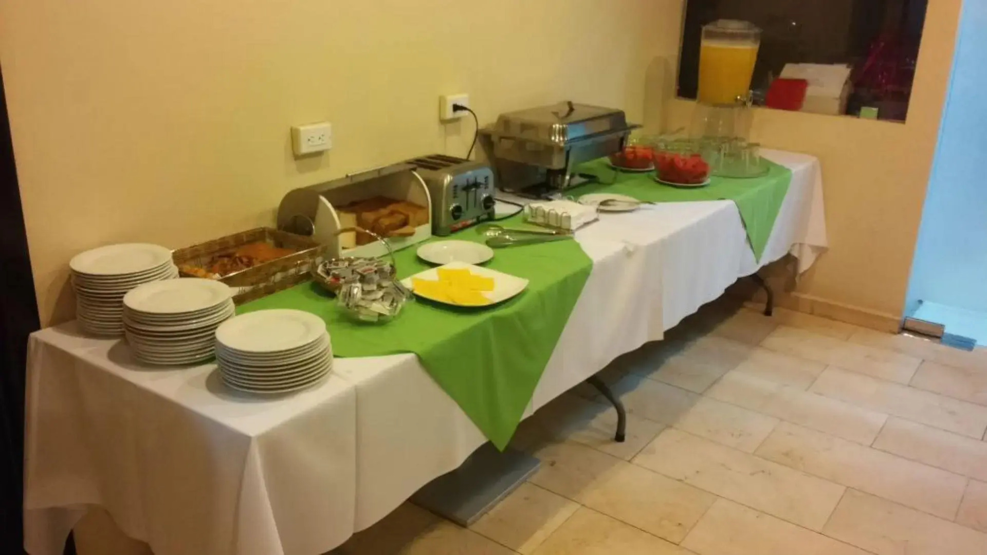 Hotel Suites Ambassador