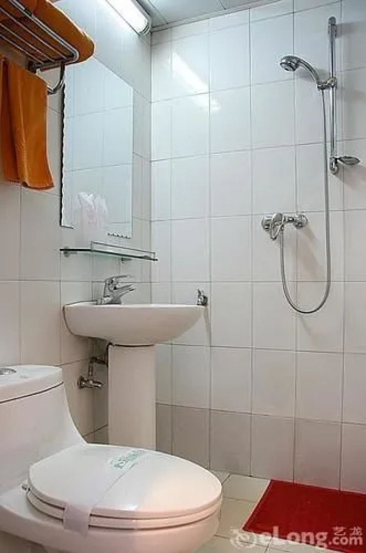 Donghua Hotel Beijing (Tian'anmen Wangfujing Branch)