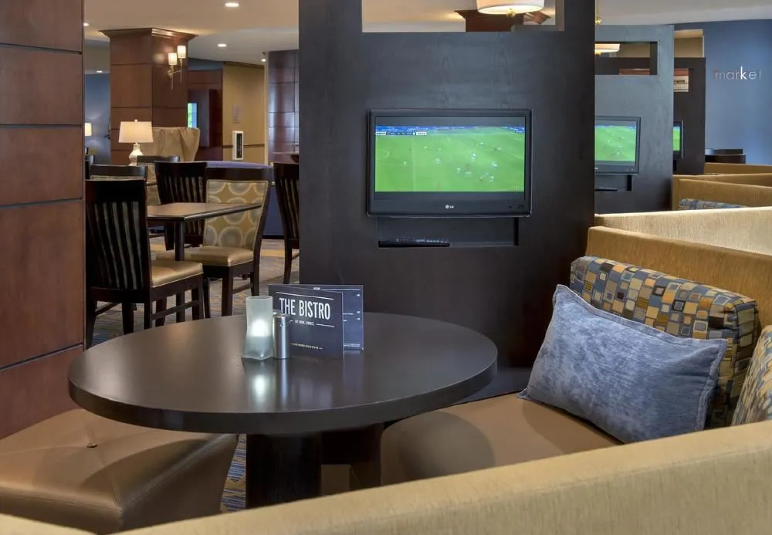 Courtyard Saratoga Springs