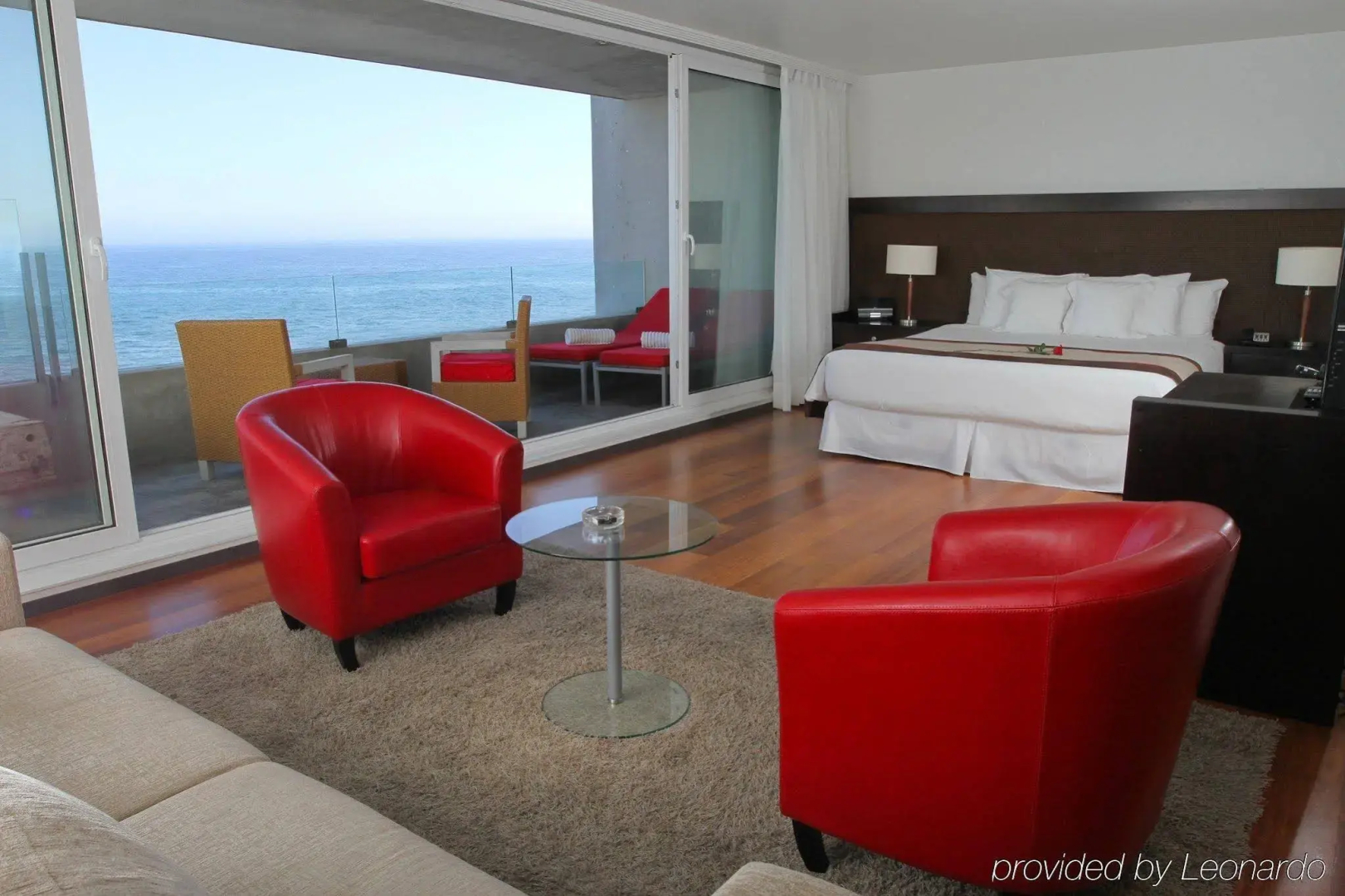 Radisson Blu Acqua Hotel & Spa Concon